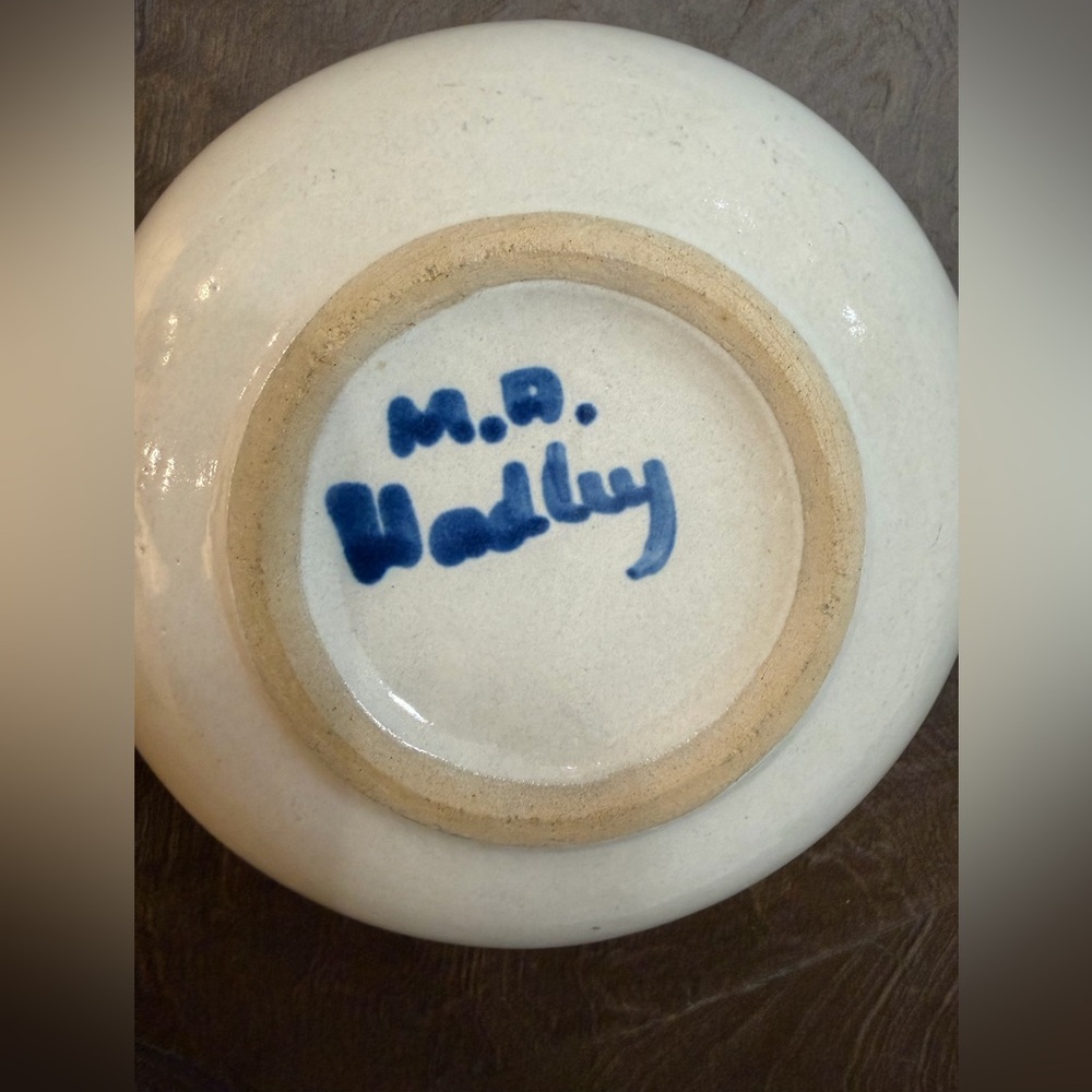 vintage M.A. Hadley Pottery Skier bowl - Picture 3 of 4